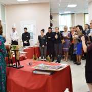 Консулы разных стран – гости рождественского бала
