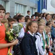 Дорогие ребята, учителя и родители, поздравляем вас с новым учебным годом!