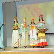 Учитель! Перед именем твоим позволь смиренно преклонить колени!