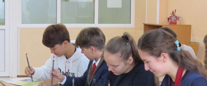 Четыре драгоценности Китая: бумага, кисть, тушь и тушечница
