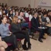 «Алису в Стране чудес» учеников МЛШ посмотрели представители иностранных дипмиссий во Владивостоке