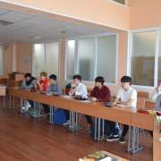 Иностранные ученики МЛШ познакомились с Масленицей