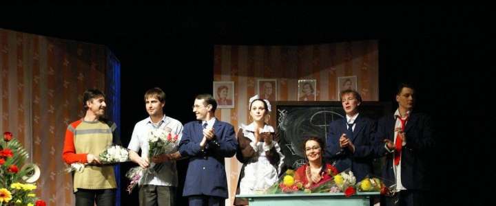 Ученики Международной лингвистической школы попрощались с «Детками»
