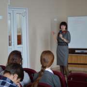Ученики МЛШ узнали почему нельзя обмануть золотистого ретривера Рея 