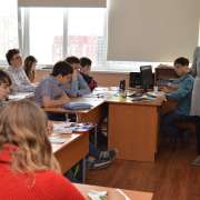 Тренинг по математике Сергея Агаханова и Марины Анохиной в МЛШ собрал более 40 школьников из Владивостока, Южно-Сахалинска и Якутска