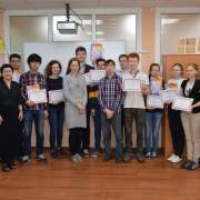 Тренинг по математике Сергея Агаханова и Марины Анохиной в МЛШ собрал более 40 школьников из Владивостока, Южно-Сахалинска и Якутска