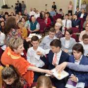 Дорогие наши девятиклассники, поздравляем с вручением аттестатов! 