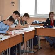 Продолжает работу летняя школа по математике «ЕГЭ-100»