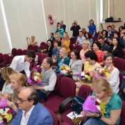Дорогие наши девятиклассники, поздравляем с вручением аттестатов! 