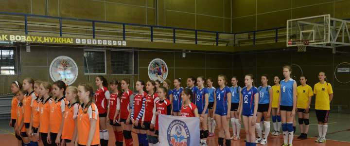 Volleyball open cup of International Linguistic School стартовал 2 июня в МЛШ