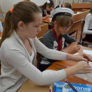 Эксперимент для пятиклашек: сколько капель на монетке?