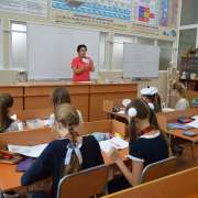 Эксперимент для пятиклашек: сколько капель на монетке?