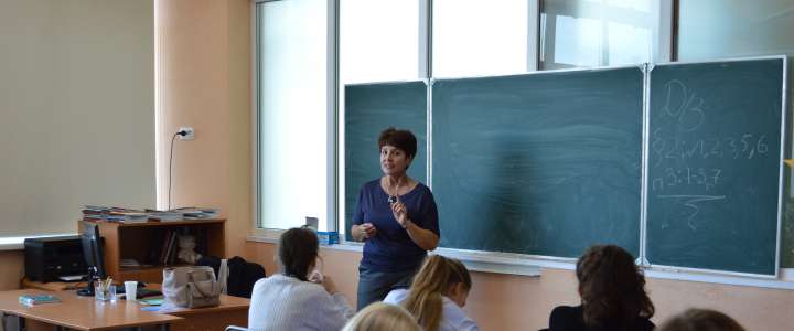 В Международной лингвистической школе не обходят стороной острые темы 