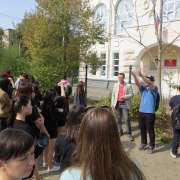 Памятник корейскому патриоту Ли Сан Солю и музей истории корейской народа посетили корейские студенты МЛШ в Уссурийске  