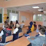 Старшеклассники Международной лингвистической школы узнали, что такое ответственное поведение