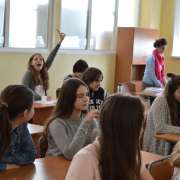 Старшеклассники Международной лингвистической школы узнали, что такое ответственное поведение