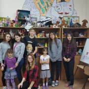 Старшеклассники Международной лингвистической школы: открытые сердца и добрые дела