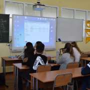 Старшеклассники Международной лингвистической школы узнали, что такое ответственное поведение