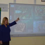 Глобальные проблемы парникового эффекта, мусорная война человека, опасность корня лотоса - об этом и не только узнали ученики МЛШ на Неделе науки