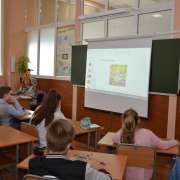 Творческий урок литературы прошел в Международной лингвистической школе