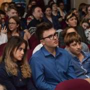 Ежегодный проект учеников Международной лингвистической школы «Играем классику» вновь радует зрителей 