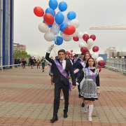 Последний звонок: мы всегда будем помнить школу и наших учителей! 