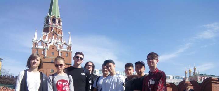 Образовательная поездка в Москву: Третьяковка, Бункер 42 и история революции 1917 года 