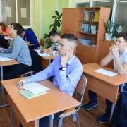 Тренеры из Москвы подготовят учеников МЛШ к сдаче ЕГЭ