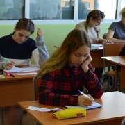 Тренеры из Москвы подготовят учеников МЛШ к сдаче ЕГЭ