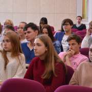 Ученые The North Pacific Marine Science Organization провели цикл лекций для учеников Международной лингвистической школы