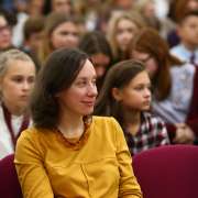 Дорогие коллеги, от всего сердца поздравляю вас со Всемирным днем учителя!