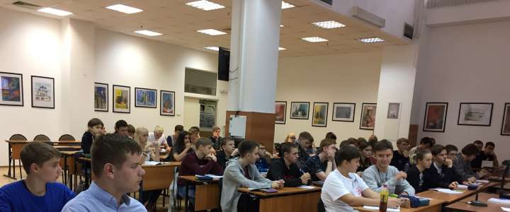 «Путь к Олимпу!» для учеников МЛШ: решаем олимпиадные задачи с учеными из МГУ им. Ломоносова
