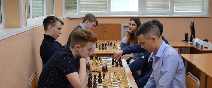 Спартакиада в МЛШ продолжилась игрой в шахматы