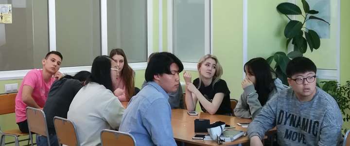 Debate – Active learning of history