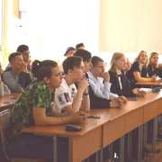 Представитель университета Британской Колумбии (University of British Columbia) встретилась со старшеклассниками МЛШ