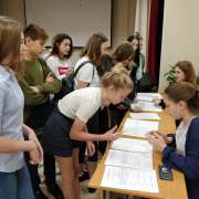 Президентом Совета учеников школы стала ученица 10м класса Анфиса Богданенко 