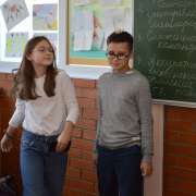 Шестиклассники Международной лингвистической школы показали, как можно «играть» с метафорами
