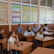Шестиклассники Международной лингвистической школы показали, как можно «играть» с метафорами