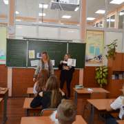 Шестиклассники Международной лингвистической школы показали, как можно «играть» с метафорами