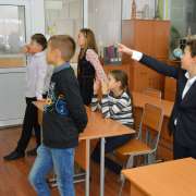 Пятиклассники Международной лингвистической школы первыми сыграли в School Quest