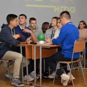 Game Club : проверяем свои знания по физике и информатике