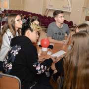 Game Club : проверяем свои знания по физике и информатике