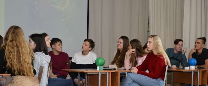 В Международной лингвистический школе начал свою работу Game Club