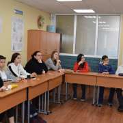 Урок английского языка обещал обернутся настоящим путешествием для учеников седьмых классов МЛШ