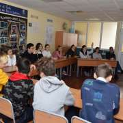 Урок английского языка обещал обернутся настоящим путешествием для учеников седьмых классов МЛШ