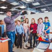 Ученики 5м1 класса познакомились как работает самое крупное информационное агентство Дальнего Востока «PrimaMedia»