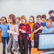 Ученики 5м1 класса познакомились как работает самое крупное информационное агентство Дальнего Востока «PrimaMedia»