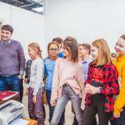 Ученики 5м1 класса познакомились как работает самое крупное информационное агентство Дальнего Востока «PrimaMedia»