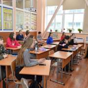 Восьмиклассников МЛШ на уроке литературы втянули в дискуссию