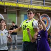Пятиклассники Международной лингвистической школы сыграли в баскетбол (фотоотчет)